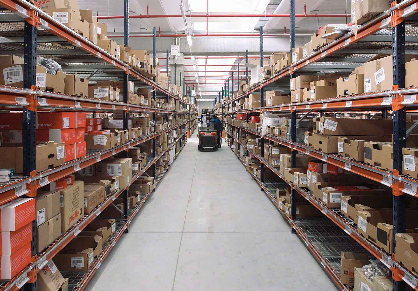 熊猫体育(中国)官方网站-熊猫 SPORTS智慧安全用电-仓库库房方案